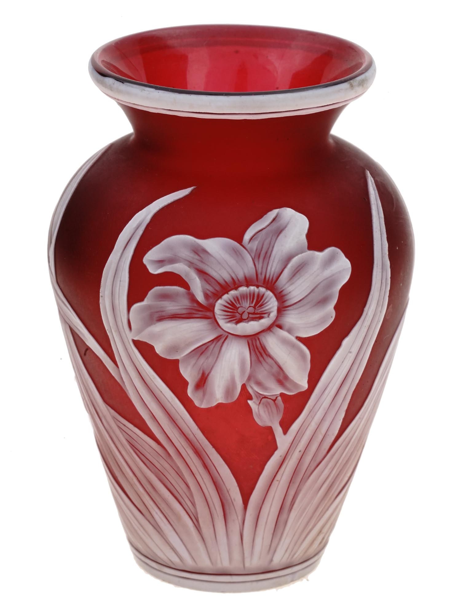 ANTIQUE CAMEO GLASS VASE ATTR TO THOMAS WEBB SONS: An antique English red cameo glass vase attributed to Thomas Webb and Sons. The amphora shaped vase is made of frosted red glass, featuring an opaque white overlay with blossoming flowers and leaves,