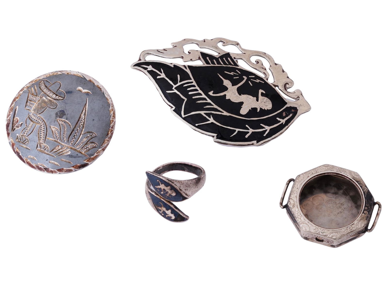 VINTAGE STERLING SILVER BROOCHES AND RING (1 of 10)