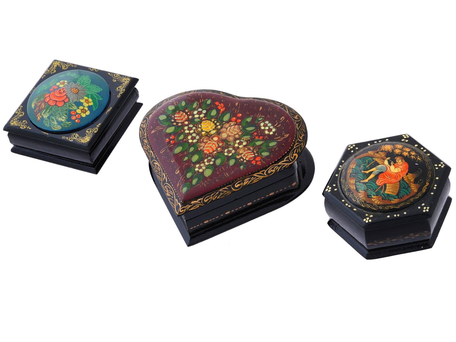 VINTAGE KHOLUY AND PALEKH LACQUER WOODEN TRINKET BOXES (1 of 9)