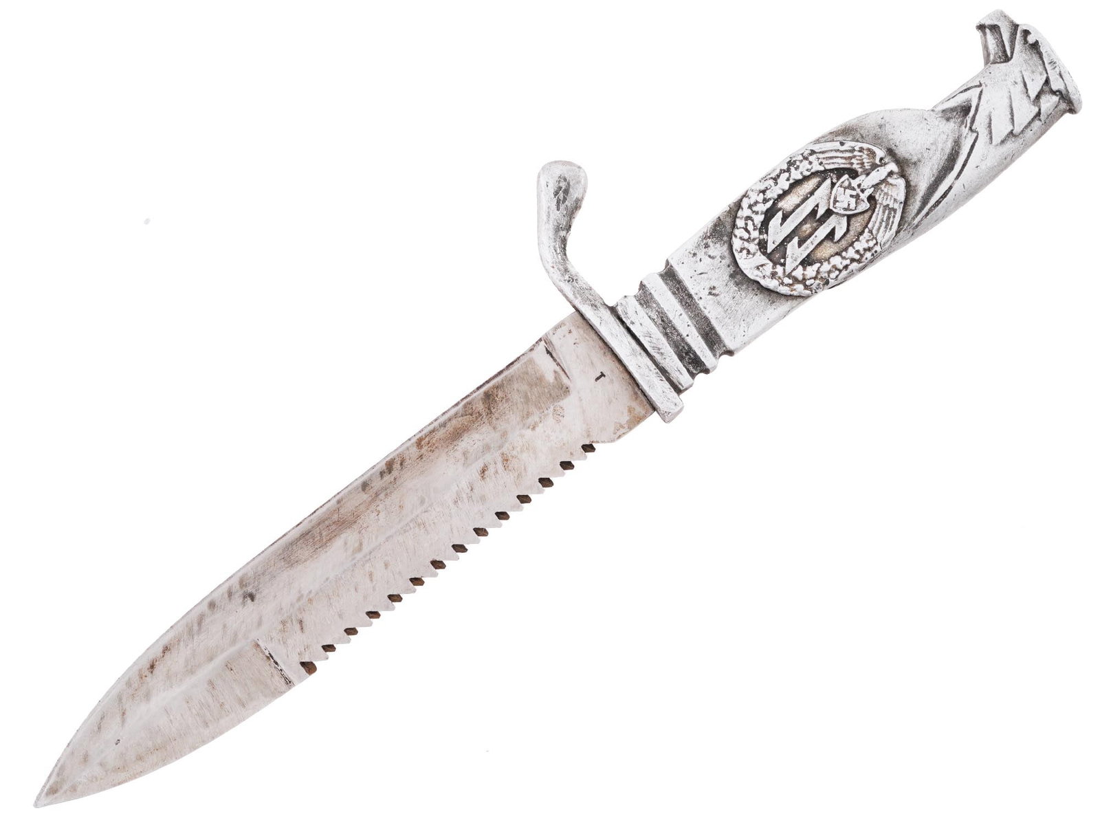 WWII NAZI GERMAN THIRD REICH SS BAYONET KNIFE: A WWII Nazi German bayonet knife, the pommel is modeled as an eagles head. The handle features a relief emblem depicting an eagle clutching a swastika over an oak leaves wreath with SS runes to the ce