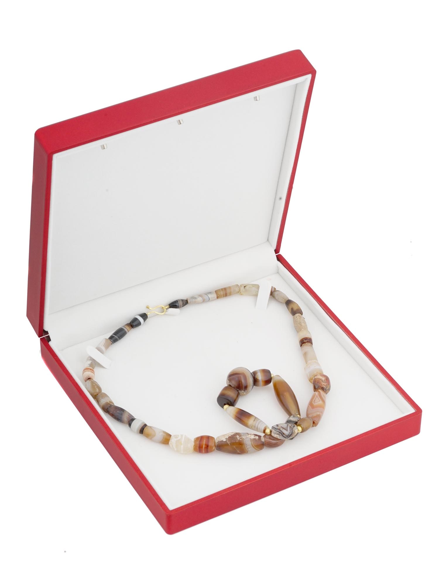 ANCIENT ROMAN CARVED AGATE NECKLACE WITH 23K GOLD LOCK (1 of 6)