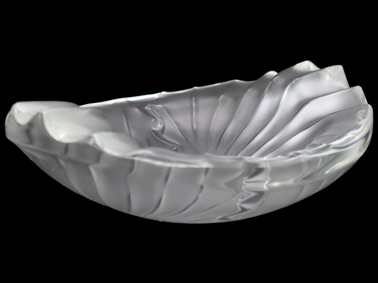 MID CENT LALIQUE NANCY CENDRIER CRYSTAL ASHTRAY (1 of 7)