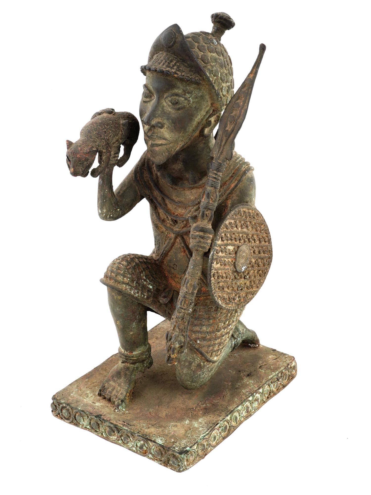 WEST AFRICAN BENIN CAST BRONZE WARRIOR LEOPARD FIGURE (1 of 10)