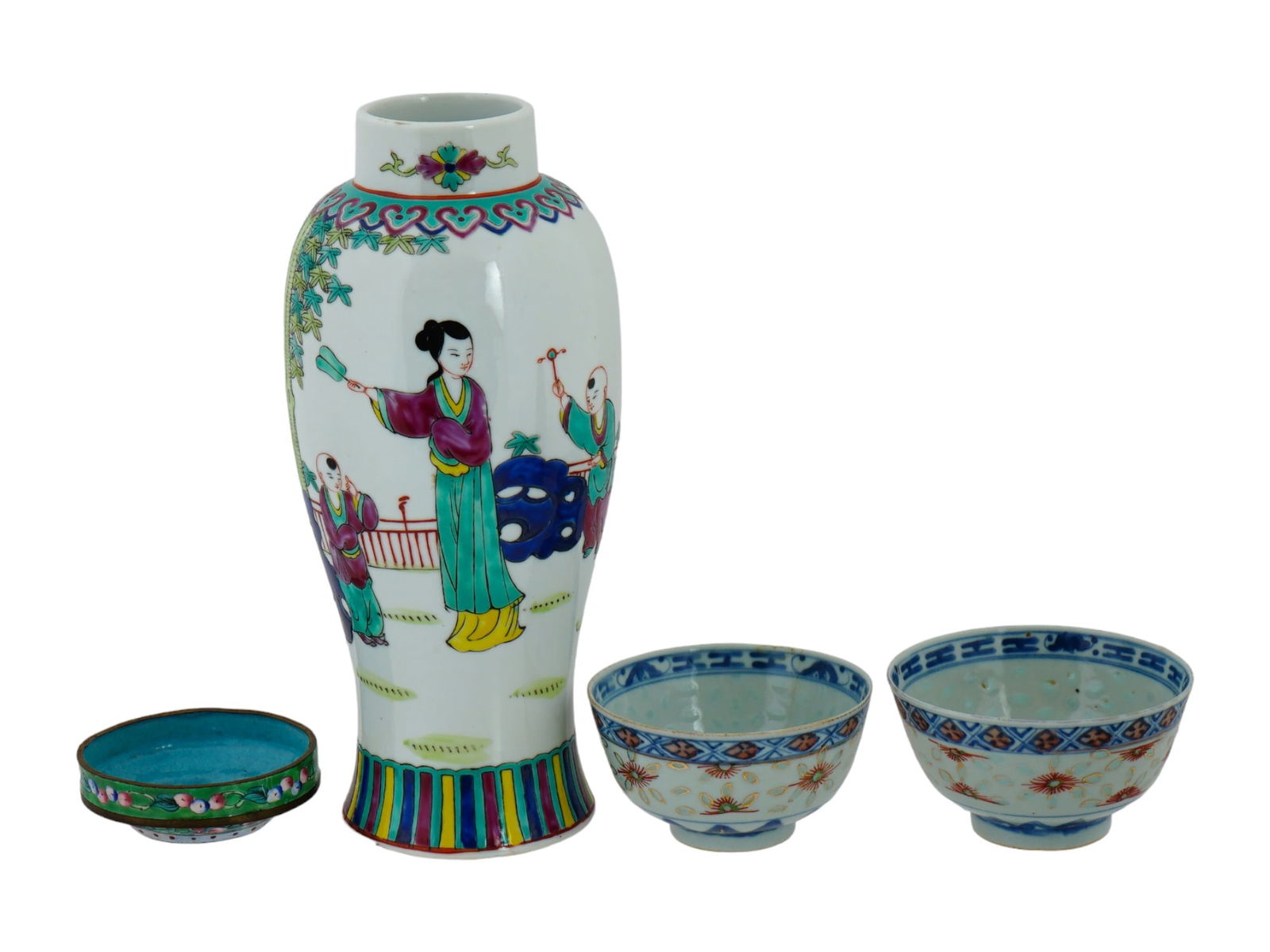 LOT CHINESE HAND ENAMEL PORCELAIN VASE CUPS MARKED: A lot of Chinese hand enameled table wares. The lot includes an amphora shaped porcelain vase featuring a hand enameled scene with a mother and children in a garden with plants and butterflies, a bord