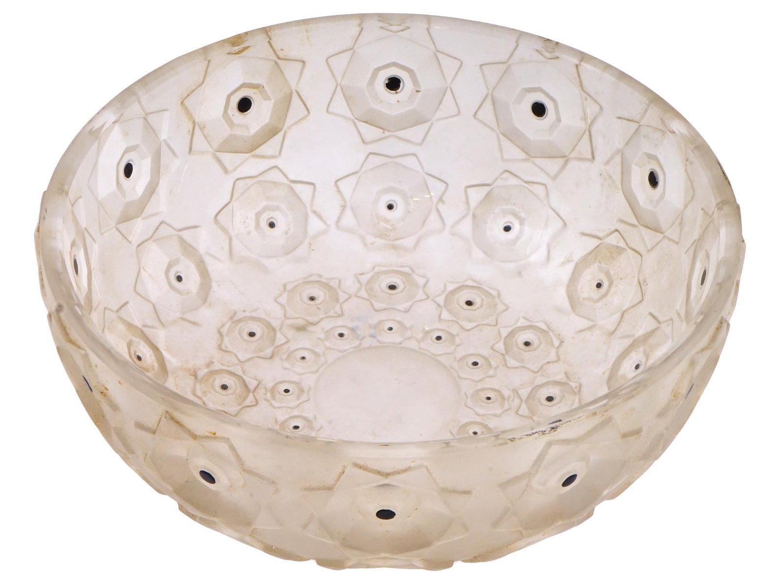 VINTAGE LALIQUE STYLE GLASS BOWL: A vintage Lalique style glass bowl. Renowned for his masterful craftsmanship and innovative design, Laliques work is highly sought after by collectors. This particular piece features a captivating six