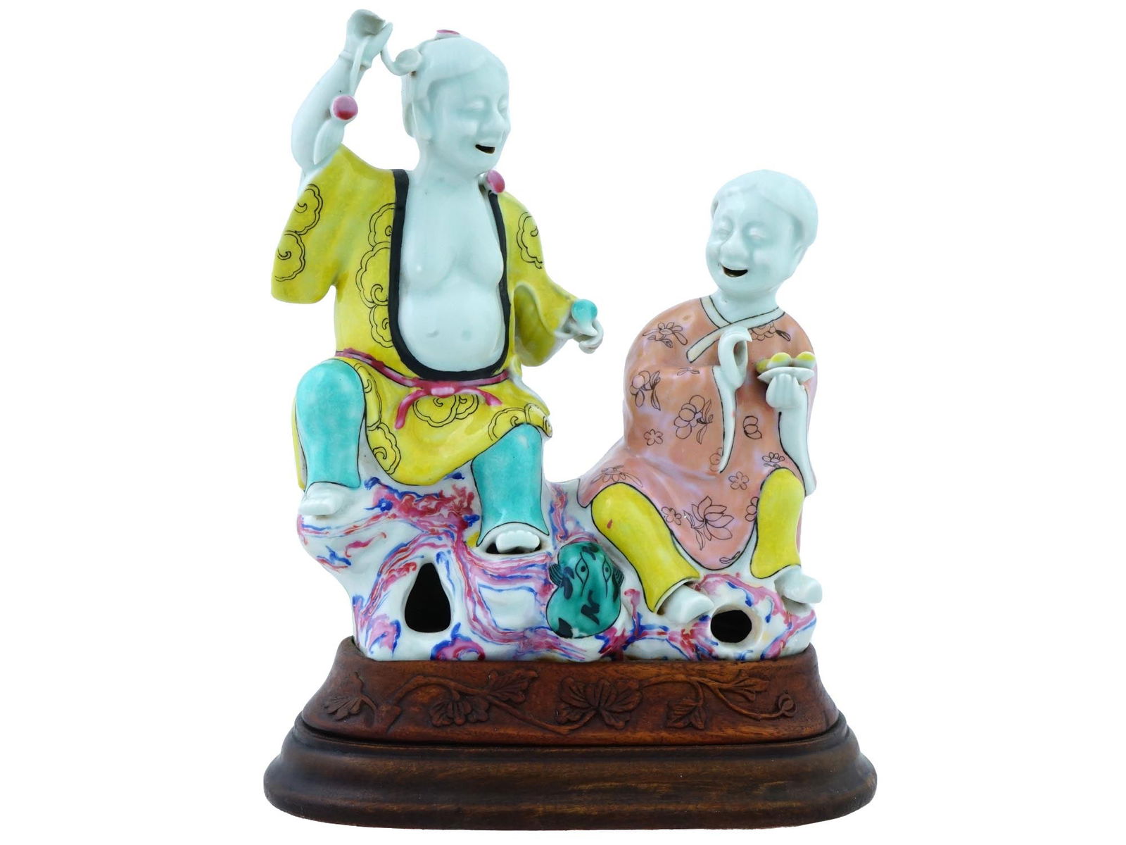 ANTIQUE CHINESE FAMILLE ROSE PORCELAIN FIGURAL GROUP (1 of 5)