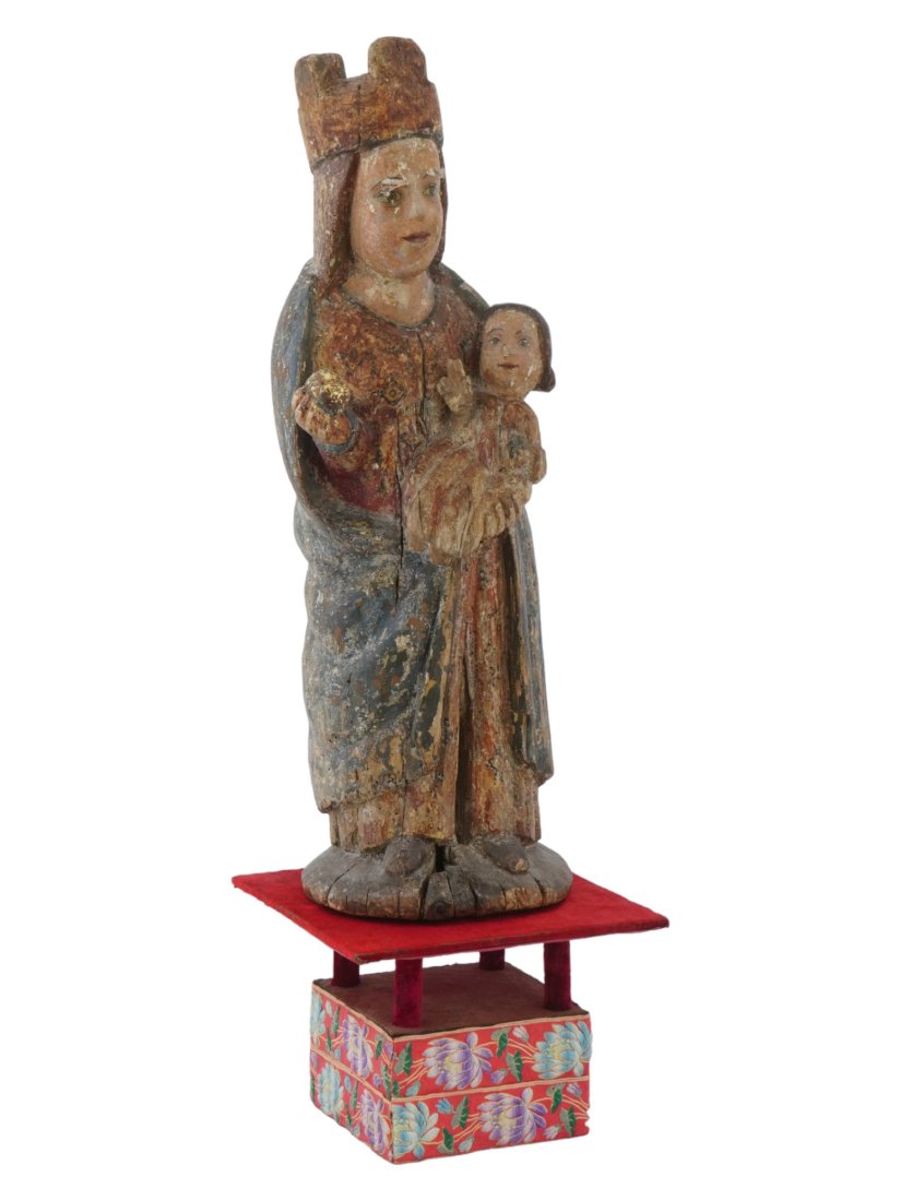 ANTIQUE 16TH C SPANISH MADONNA CARVED WOOD FIGURE (1 of 7)