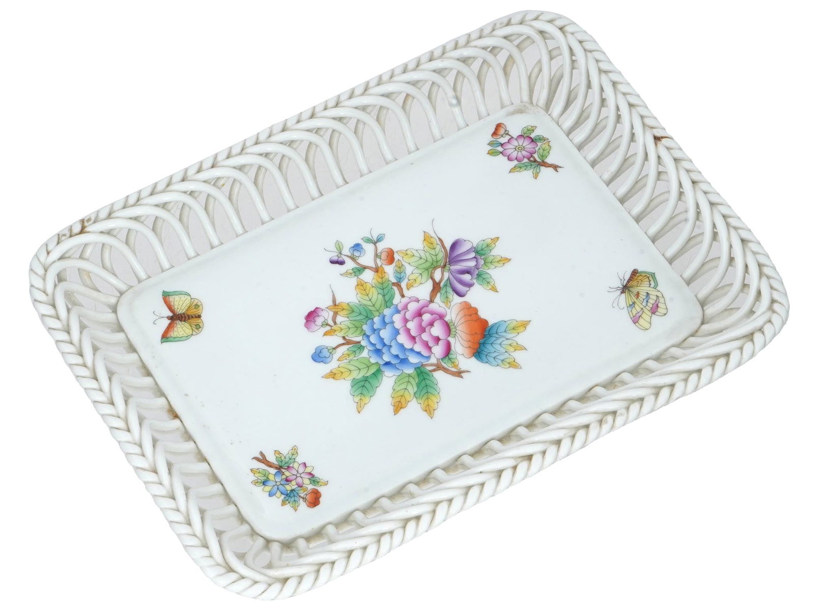 HUNGARIAN HEREND PORCELAIN WEAVED BASKET OR DISH (1 of 5)