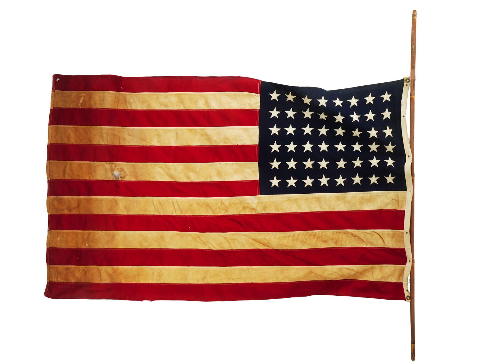 ORIGINAL WWII ERA AMERICAN US FLAG WITH 48TH STARS (1 of 8)