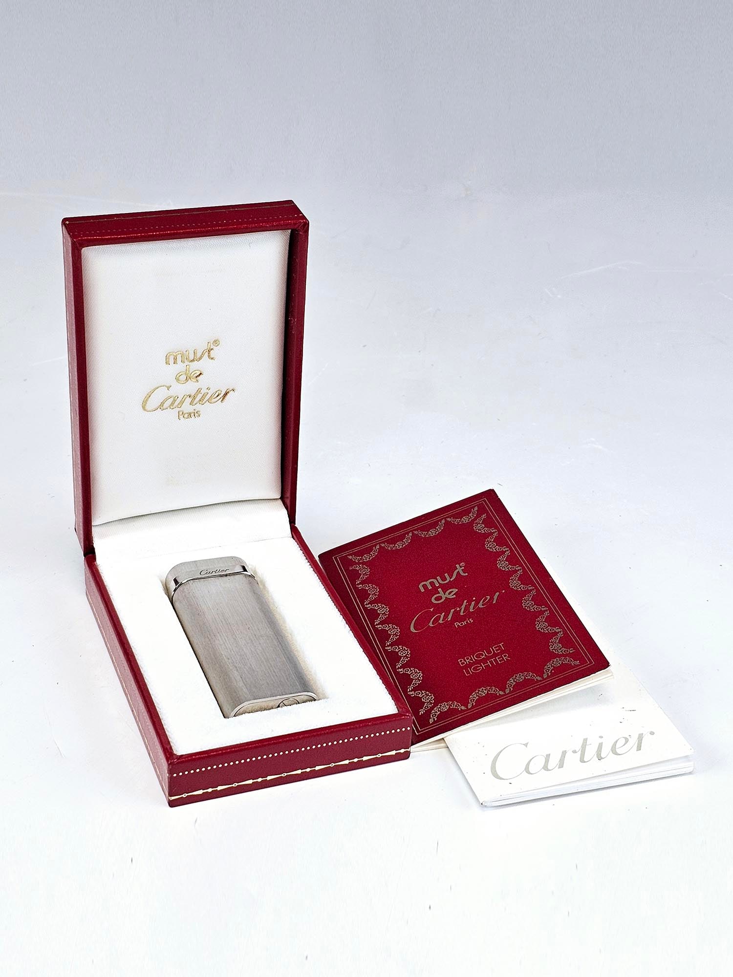 CARTIER LE MUST BRUSHED SILVER POCKET LIGHTER IOB (1 of 5)