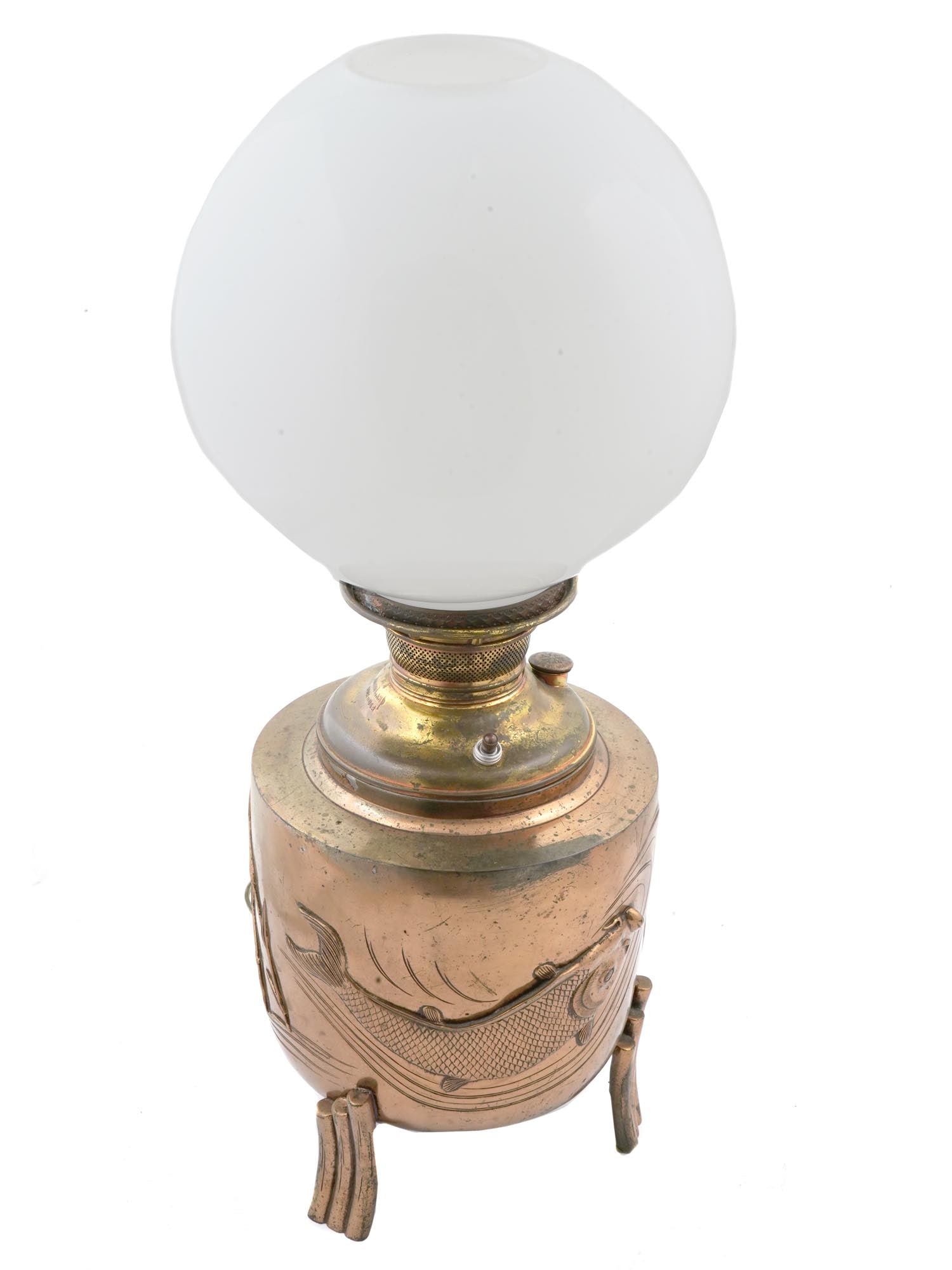 AMERICAN TABLE LAMP WITH FISH DESIGN BY JUNO (1 of 8)