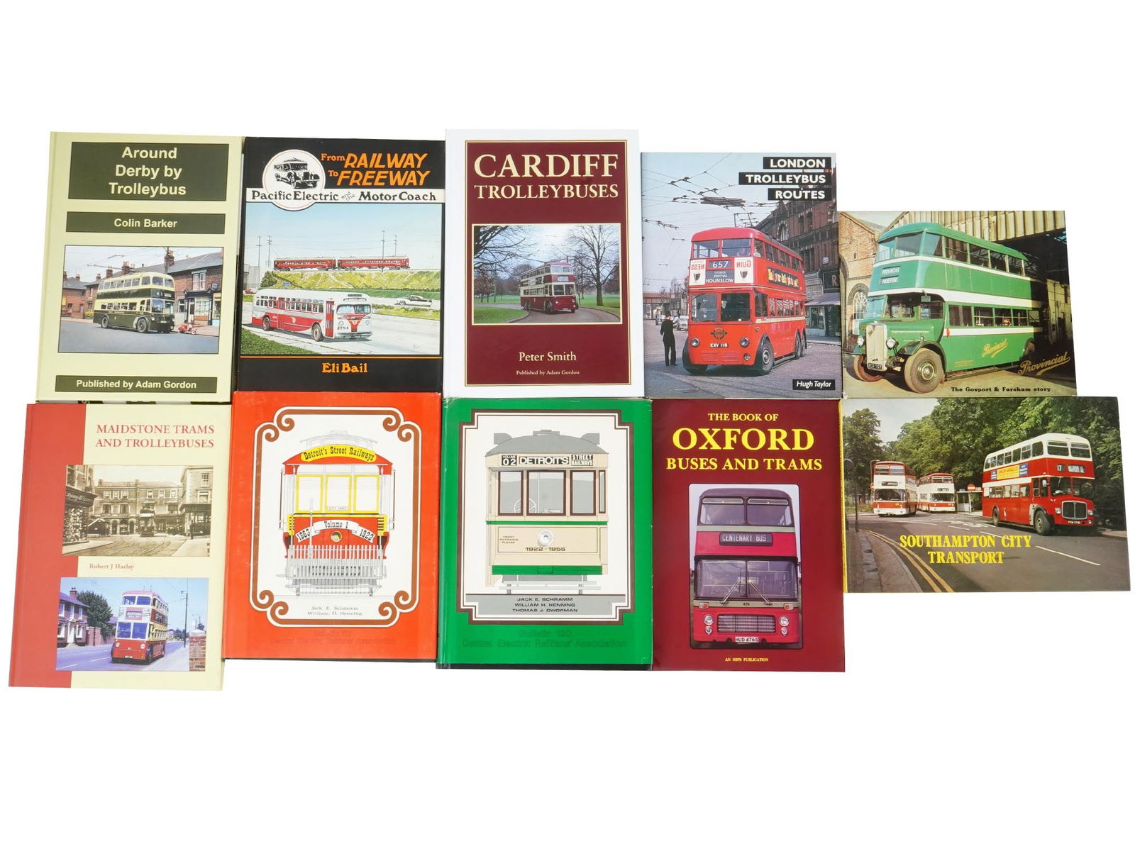 LOT AMERICAN ENGLISH BUSES TRAMS TRANSPORT BOOKS (1 of 12)
