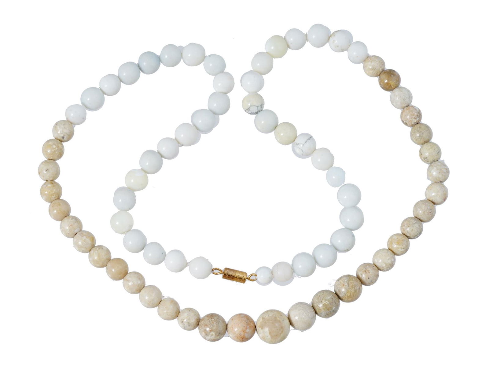 ANTIQUE VICTORIAN ERA JASPER BEADS NECKLACE: An antique jasper beads necklace. Crafted with meticulous attention to detail, each jasper bead exudes a unique blend of colors and patterns, showcasing the natural beauty of the stone. The necklaces