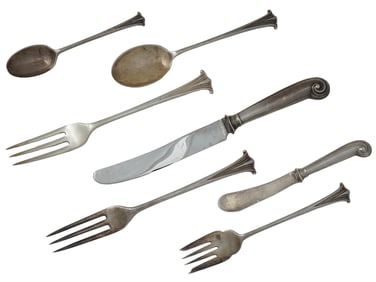 MID CENTURY WORCESTER ENGLISH SILVER CUTLERY SET