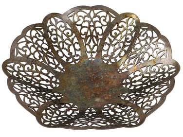 VTG INTERNATIONAL SILVER CO. SILVER PLATED CANDY DISH