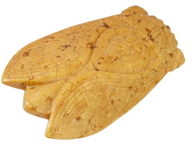 ANTIQUE CHINESE FLOWER BUD CARVED JADE AMULET PENDANT