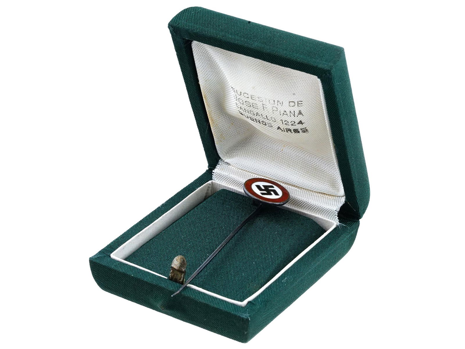 WWII NAZI GERMAN NSDAP SUPPORTER STICK PIN: A WWII Nazi German stick pin worn by supporters of the NSDAP. The border is covered with red guilloche enamel, the central part is white enameled with a black swastika emblem to the center. With a knu