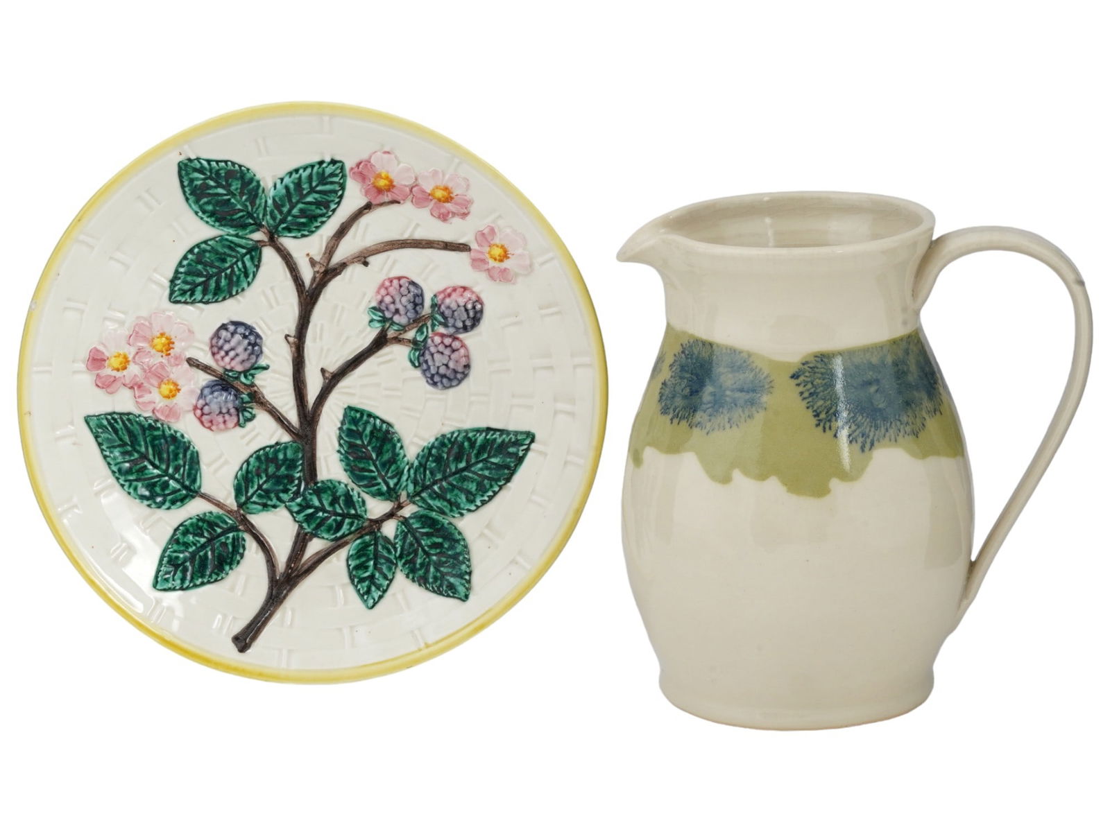 ITALIAN MAJOLICA PLATE CANADIAN PITCHER CERAMIC SET (1 of 6)