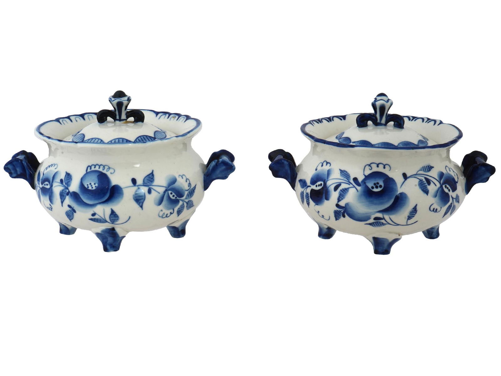 PAIR RUSSIAN SOVIET PORCELAIN GZHEL SUGAR BOWLS (1 of 7)
