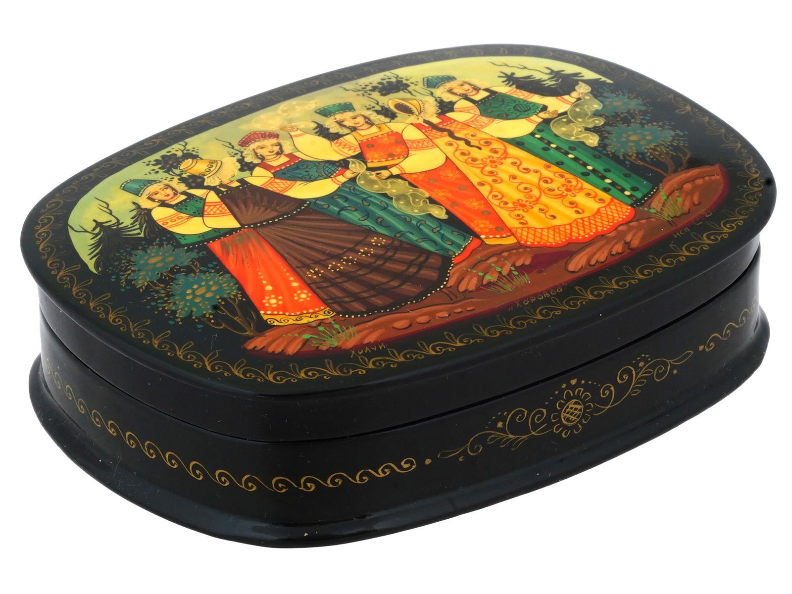 RUSSIAN TRADITIONAL LACQUERED KHOLUI TRINKET BOX (1 of 5)
