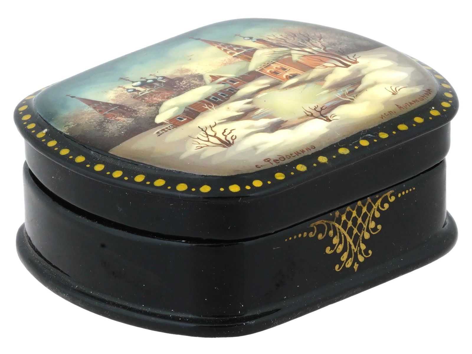 RUSSIAN TRADITIONAL LACQUERED WOODEN TRINKET BOX (1 of 5)