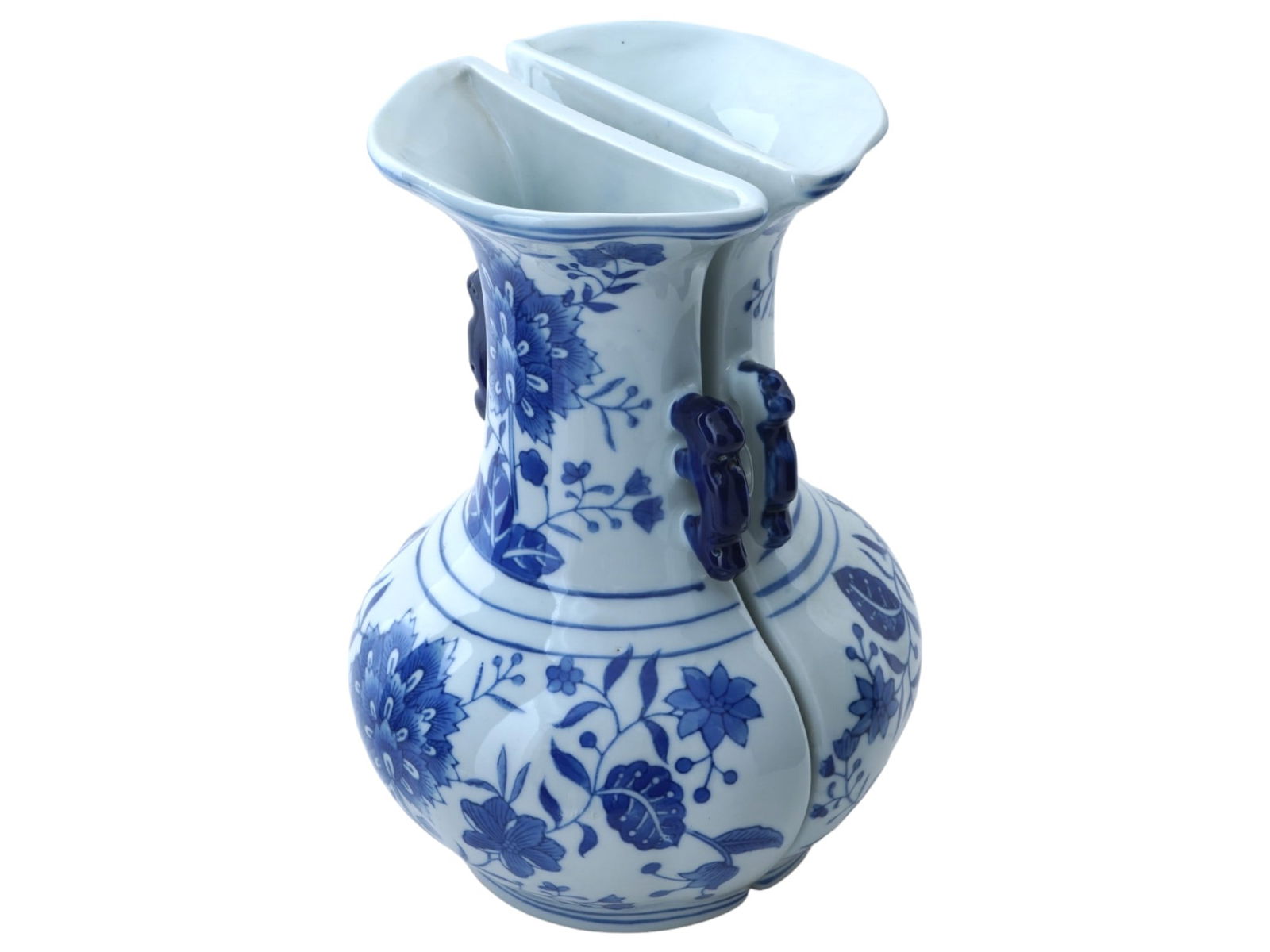 PAIR WALL MOUNT BLUE WHITE CHINESE PORCELAIN VASES (1 of 8)