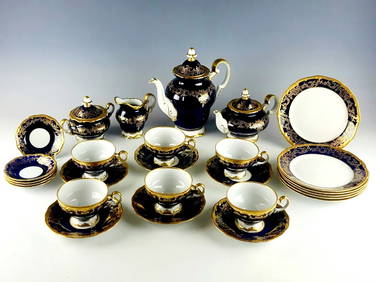 LARGE GERMAN ECHT WEIMAR KOBALT PORCELAIN SERVICE (1 of 8)