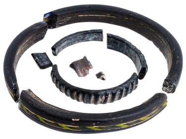 FRAGMENTS OF ANCIENT ROMAN EGYPTIAN GLASS BRACELETS