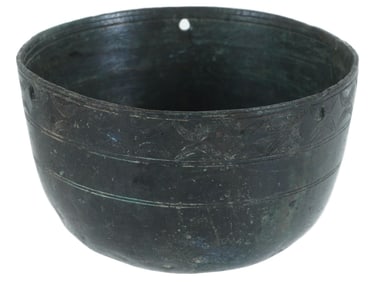 ANCIENT ROMAN PERIOD BRONZE CUP WITH DECOR ENGRAVINGS