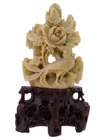 VINTAGE CHINESE CARVED SOAPSTONE FIGURAL SCULPTURE
