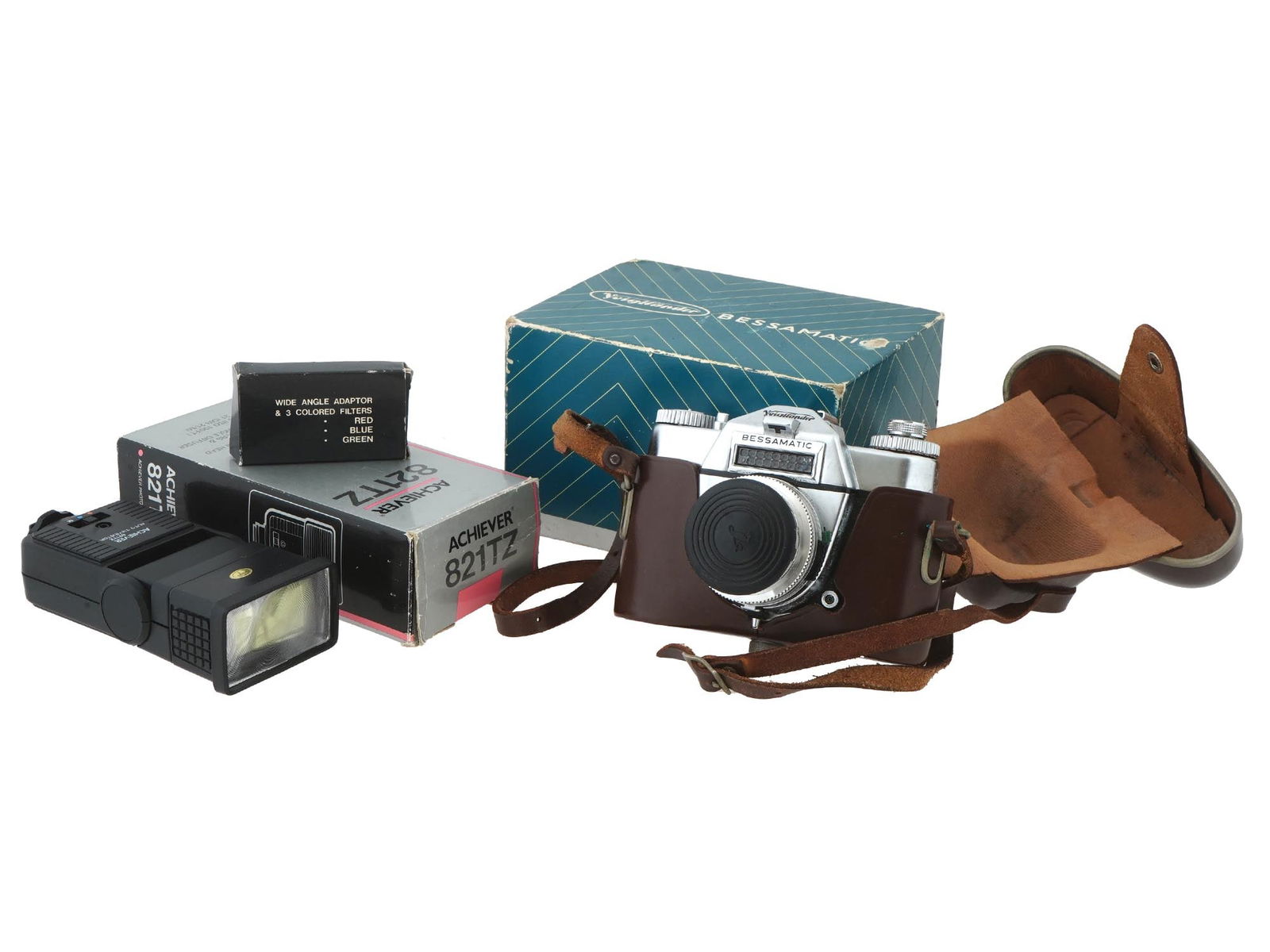 VTG VOIGTLANDER BESSAMATIC 35MM CAMERA AND FLASHLIGHT (1 of 11)