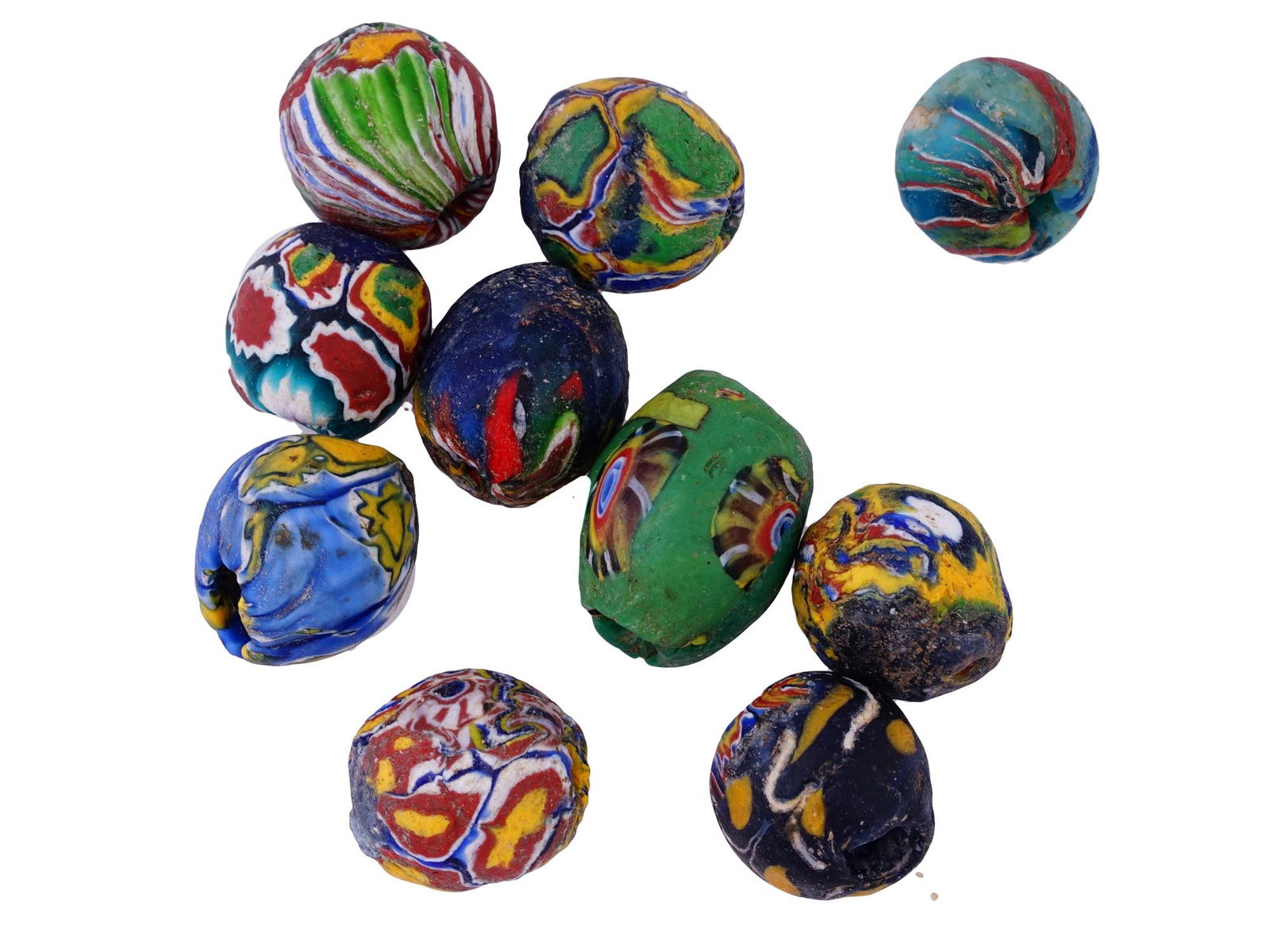ROMAN GLASS BEADS CRAFTED IN MILLEFIORI TECHNIQUE (1 of 7)