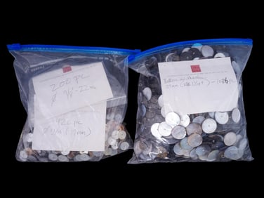 COLLECTION OF ASSORTED SEA ??SHELL COLOR MOP BUTTONS