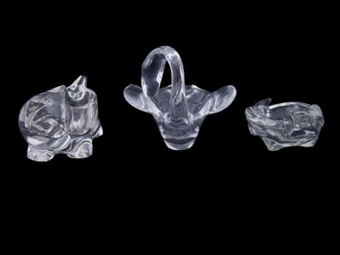 GROUP OF ANIMAL CUT GLASS SCULPTURAL CANDY DISH