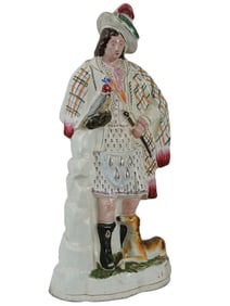 ENGLISH STAFFORDSHIRE FIGURINE OF ROBERT BRUCE