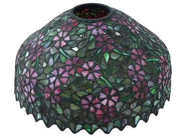 TIFFANY MANNER STAINED GLASS TABLE LAMP SHADE