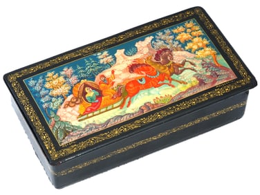 RUSSIAN SOVIET MSTERA LACQUERED BOX W PAINTING