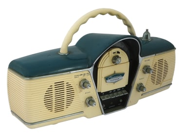 VINTAGE RADIO CASSETTE CICENA AFTER CHEVROLET CORVETTE