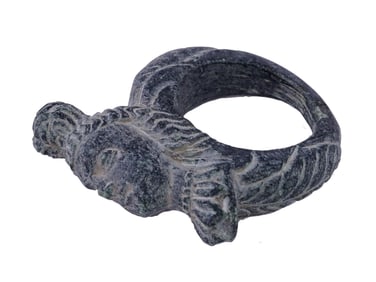 ANCIENT GANDHARA CARVED SCHIST RING WITH GODDESSS HEAD