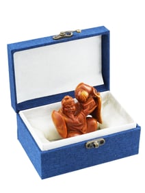 CHINESE HAND CARVED SHOUSHAN FIGURINE OF OLD MAN