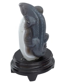 ASIAN CARVED AGATE AMETHYST GEODE FIGURE OF LIZARD