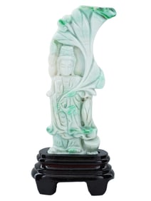 HIGH QUALITY CHINESE CARVED JADE STATUE OF GUANYIN