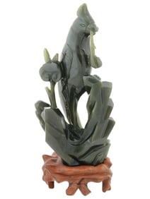 VINTAGE CHINESE GREEN JADE CARVED PARROT FIGURINE
