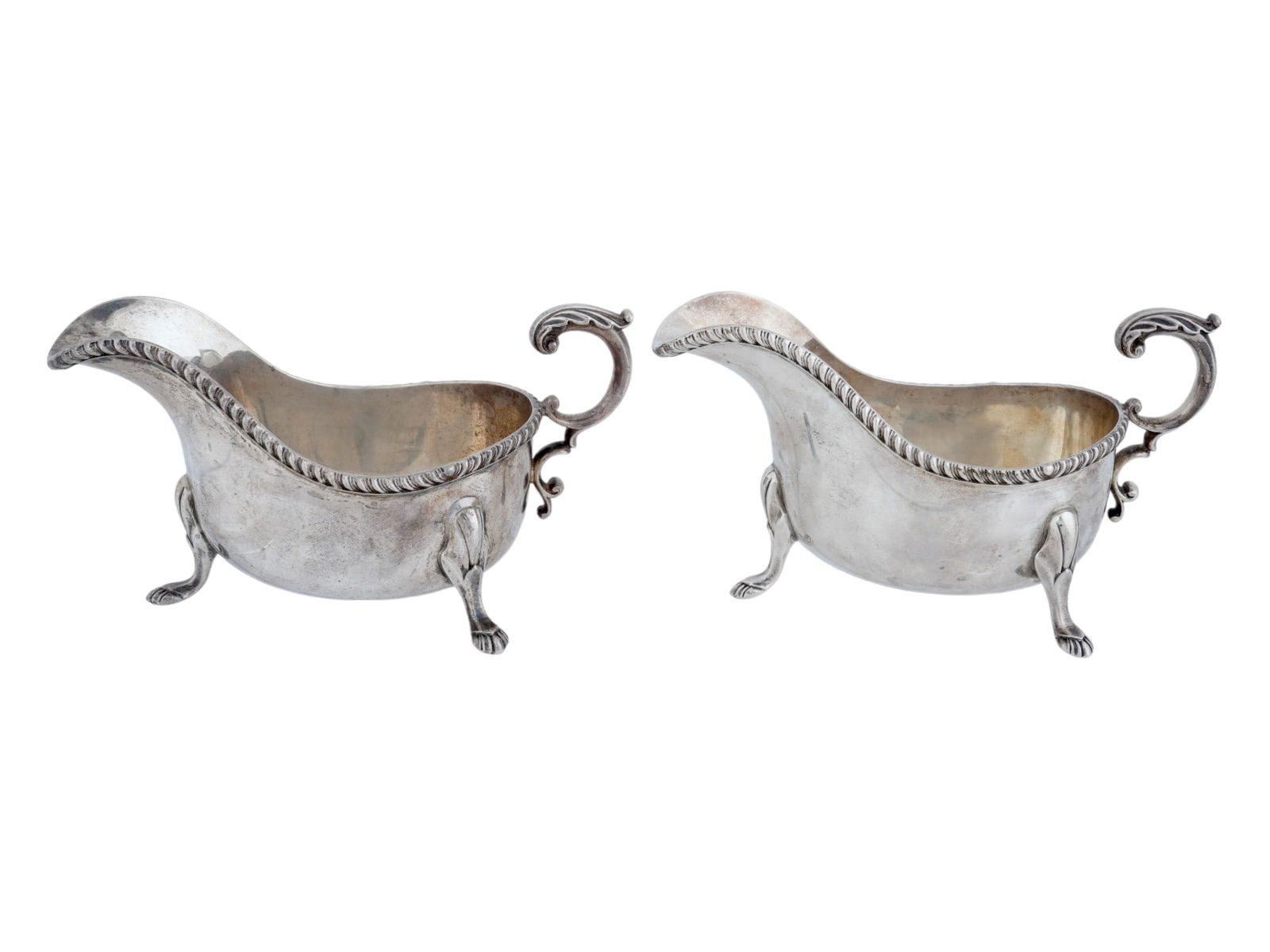 ANTIQUE ENGLISH BARKER BROTHERS SILVER GRAVY BOATS (1 of 7)