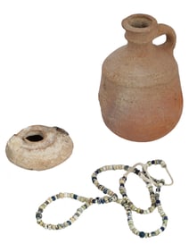 ANCIENT ROMAN GLASS AND CLAY ITEMS 100 TO 300 AD