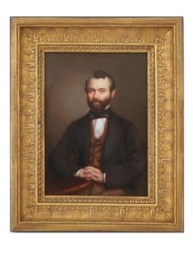 ANTIQUE C 1900 PAINTED PORCELAIN GENTLEMAN PORTRAIT
