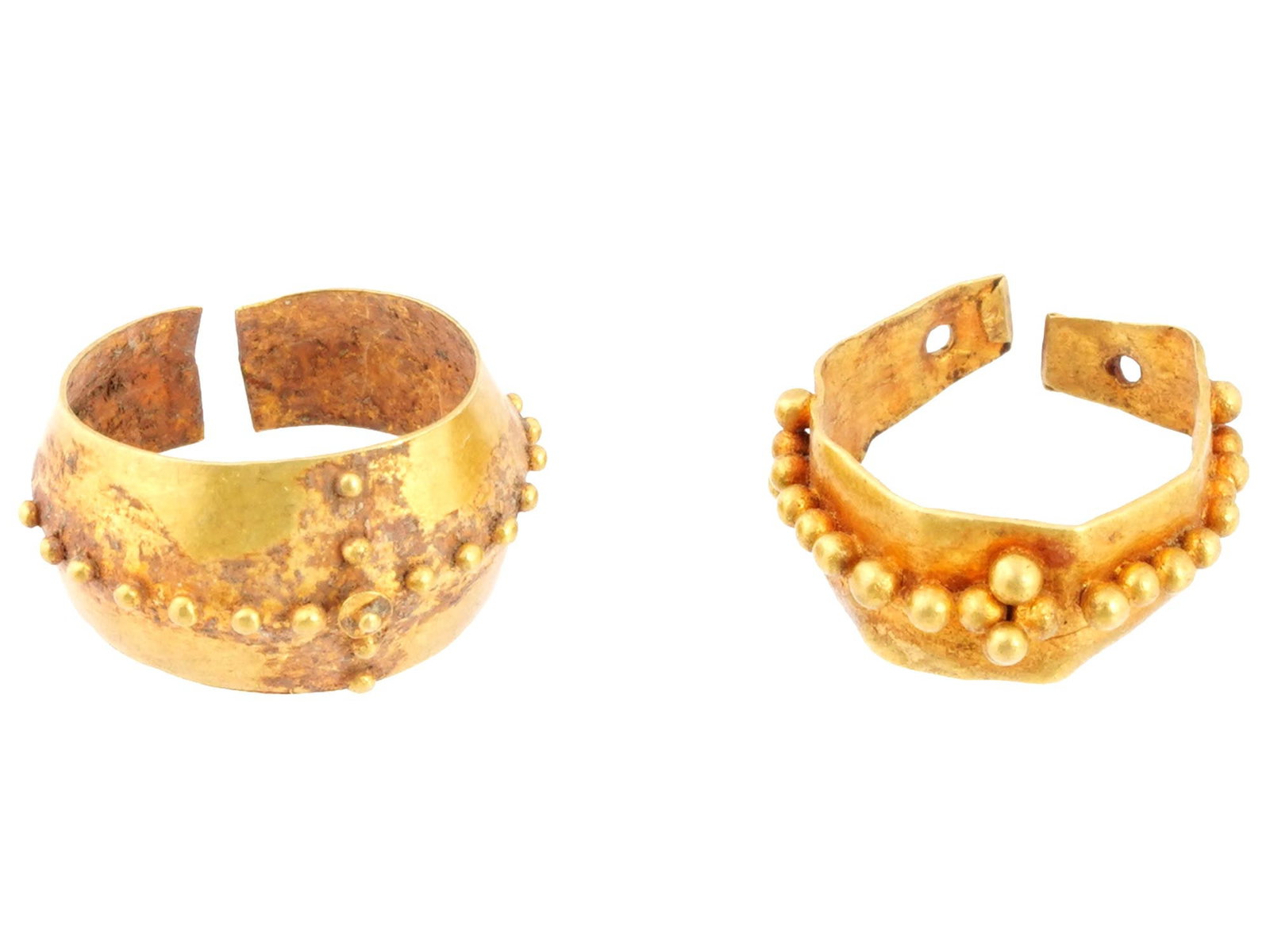 ANCIENT GOLD HOOP TYPE EARRINGS WITH BEADED MOTIF (1 of 5)