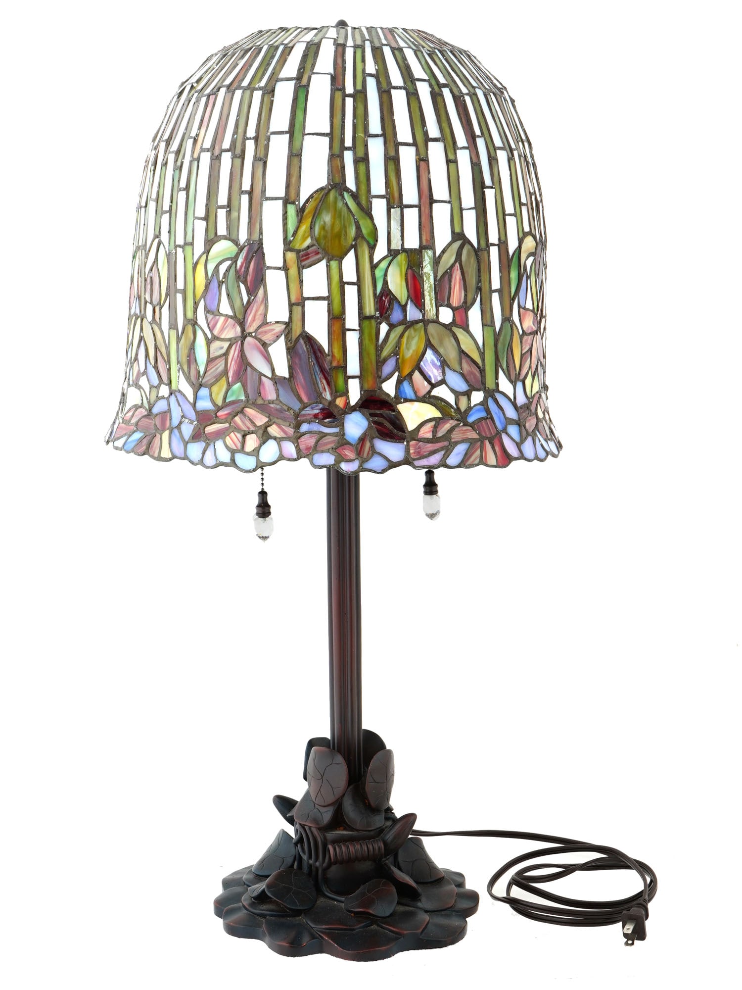 AMERICAN TIFFANY MANNER STAINED GLASS TABLE LAMP (1 of 6)