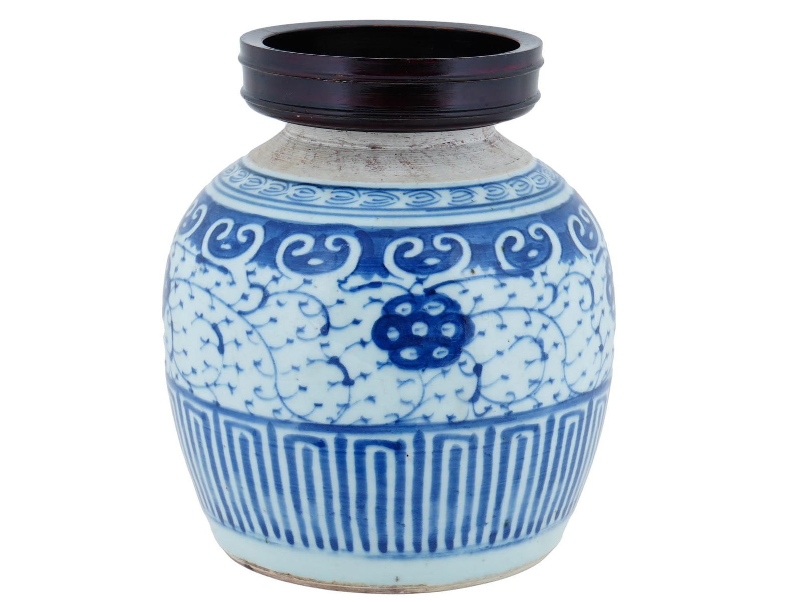 CHINESE CHIEN LUNG PORCELAIN GINGER JAR W WOOD LID (1 of 7)