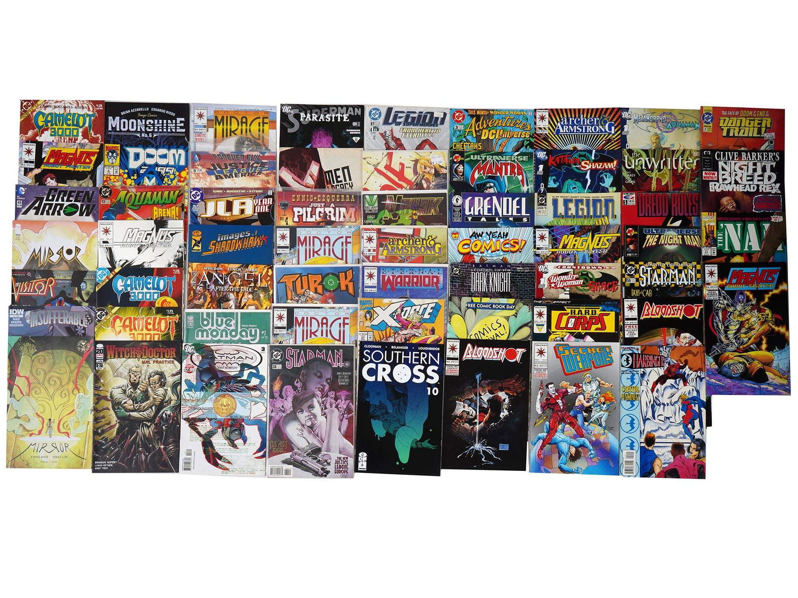 COLLECTION OF AMERICAN DC AND MARVEL COMIC BOOKS (1 of 10)